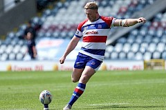 Zac Baker has re-signed for Mayfield